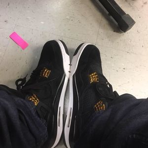 Meet your Posher, Deandre